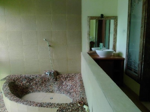 Araminth Spa and Villa Lovina image 15